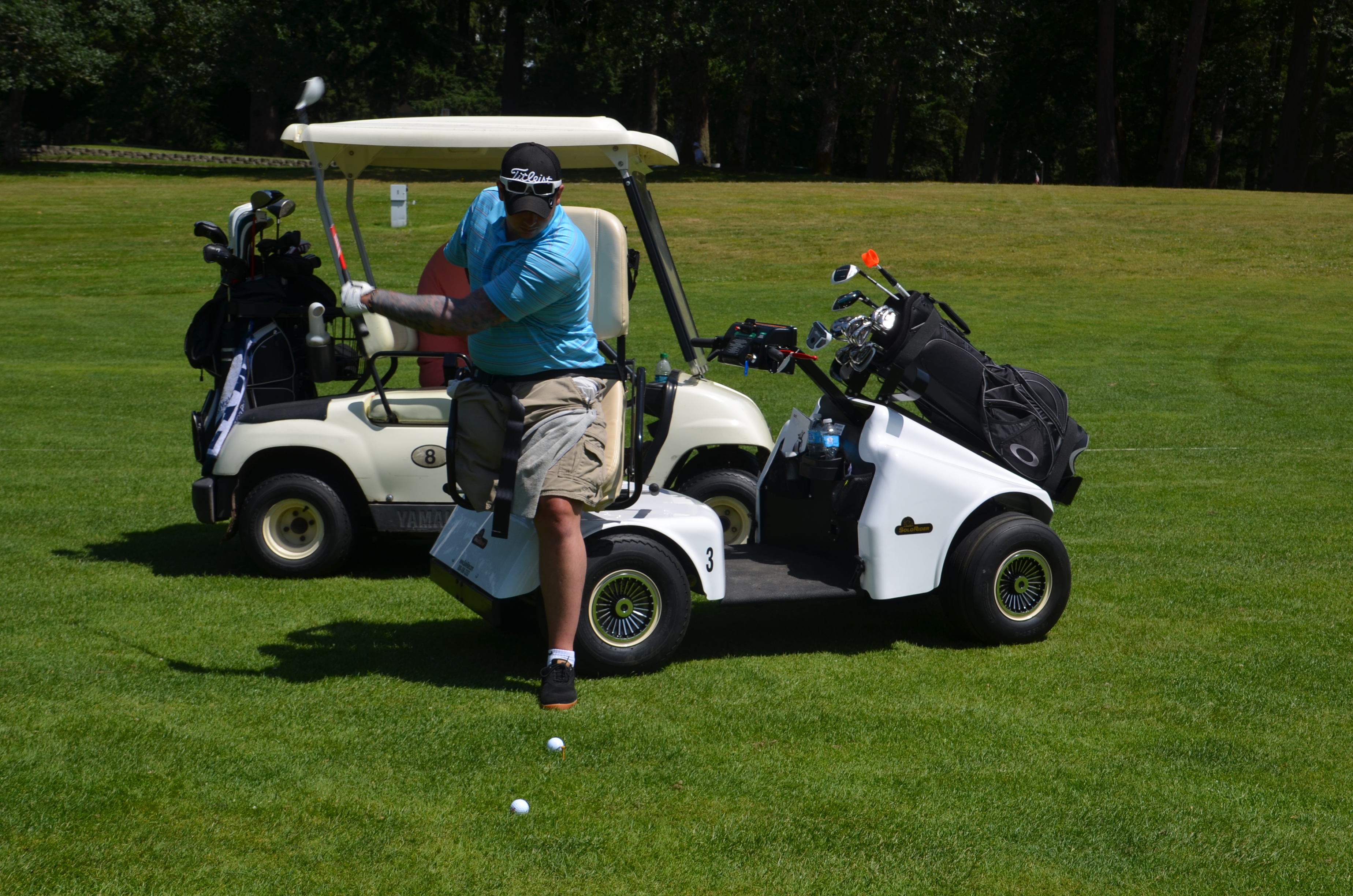 Disabled veteran golfing