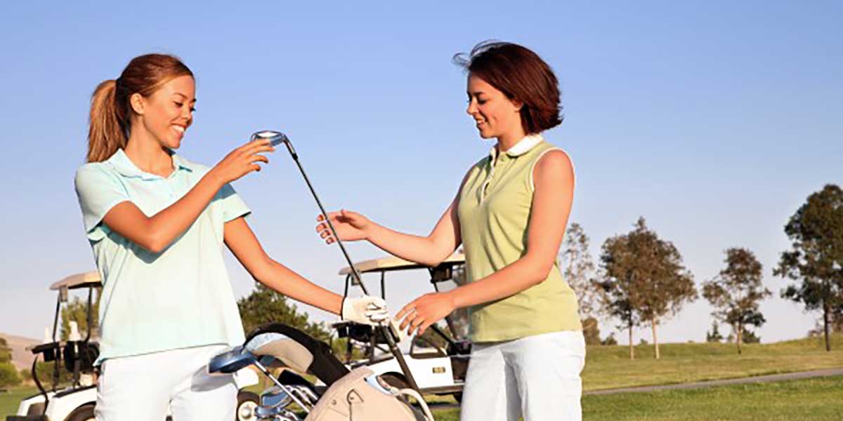 female golfers